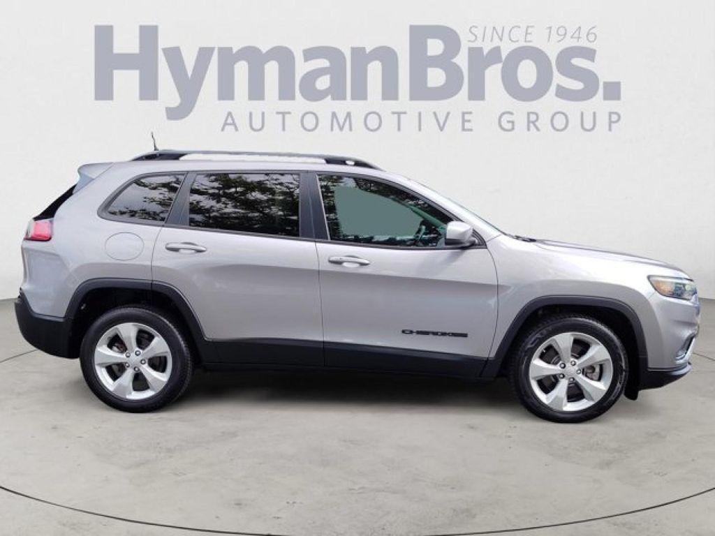 used 2021 Jeep Cherokee car, priced at $18,495