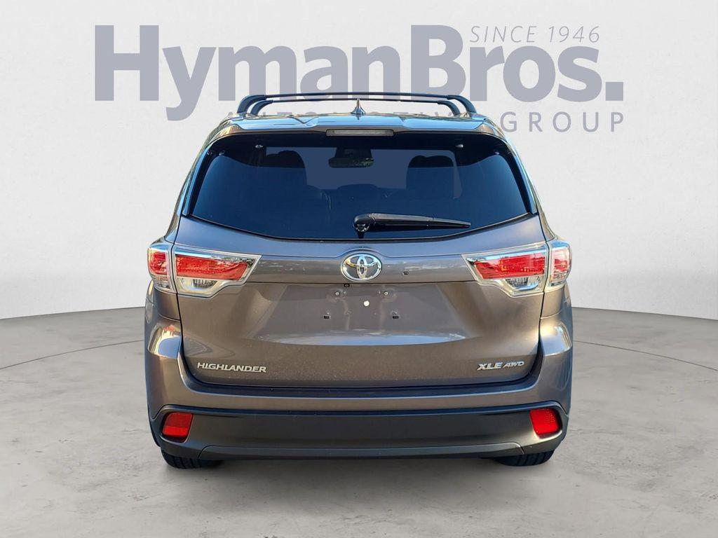 used 2015 Toyota Highlander car, priced at $19,995