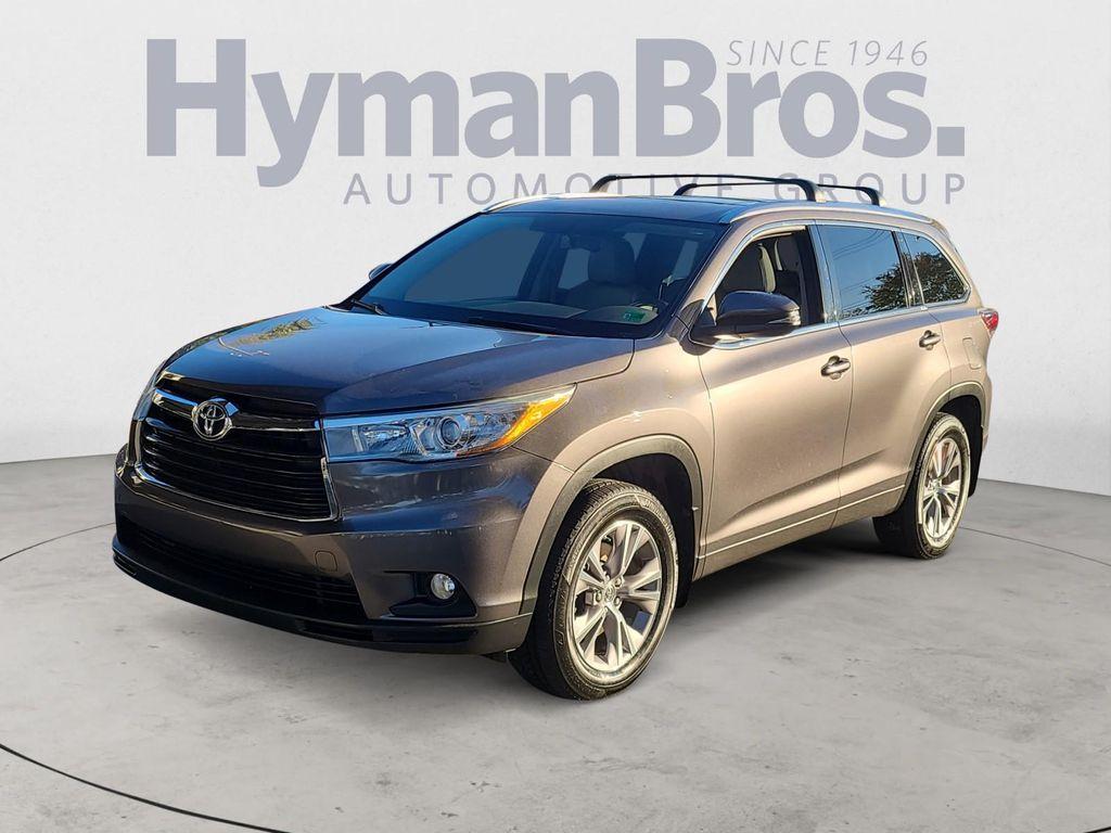 used 2015 Toyota Highlander car, priced at $19,995