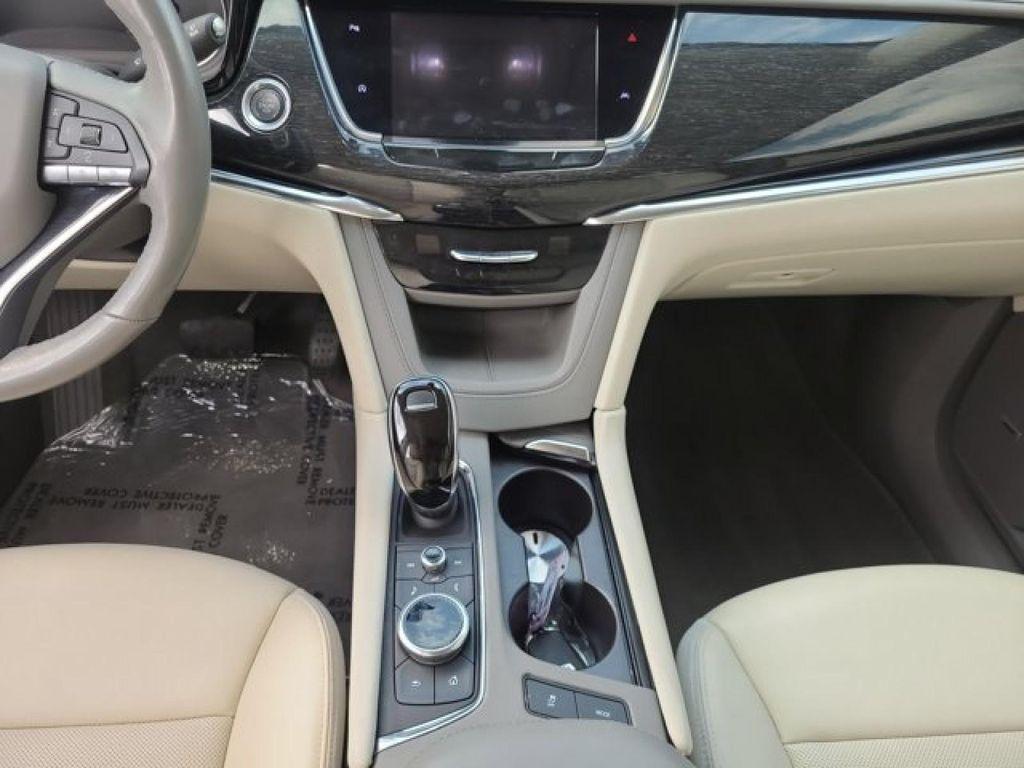 used 2020 Cadillac XT6 car, priced at $34,995