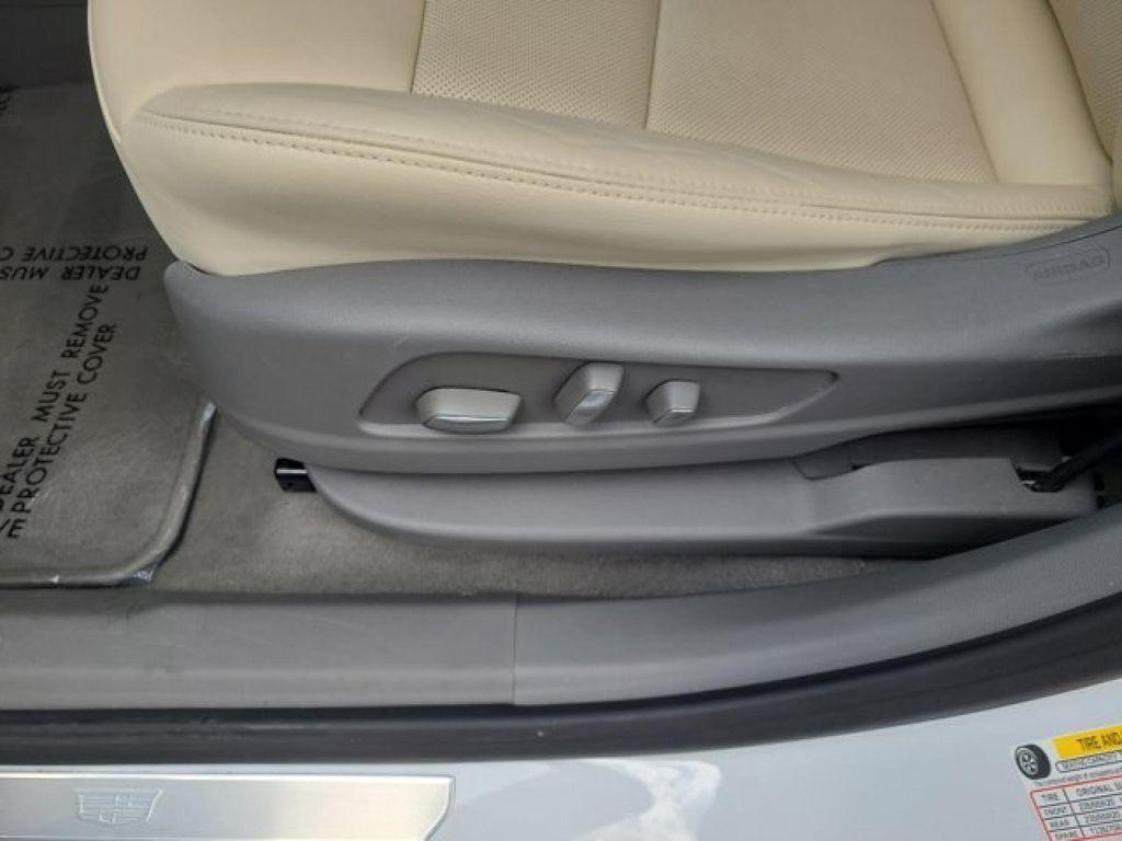 used 2020 Cadillac XT6 car, priced at $34,995
