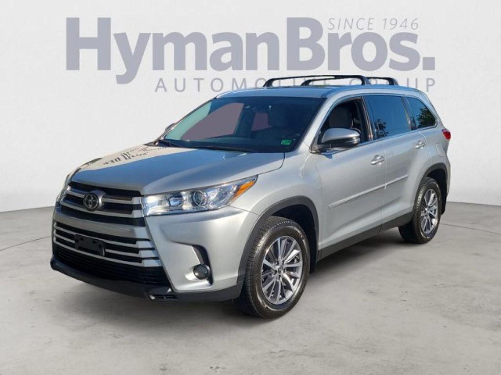 used 2019 Toyota Highlander car, priced at $32,495