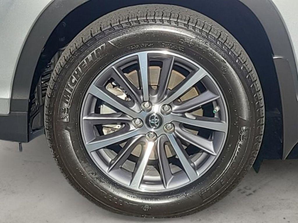used 2019 Toyota Highlander car, priced at $32,495