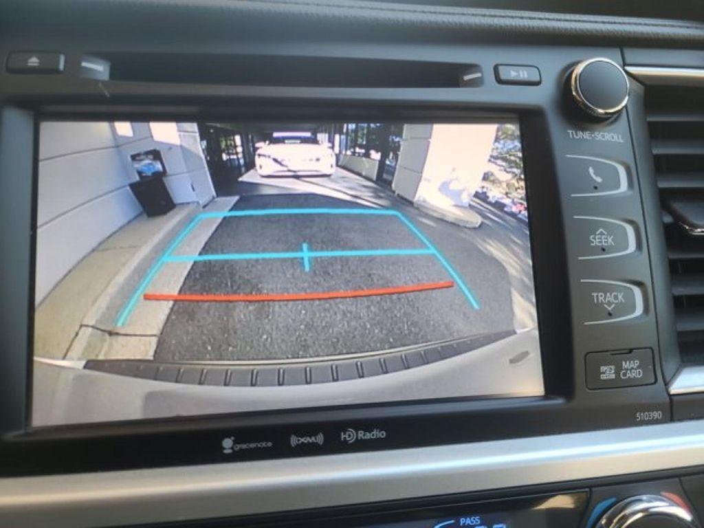 used 2019 Toyota Highlander car, priced at $32,495