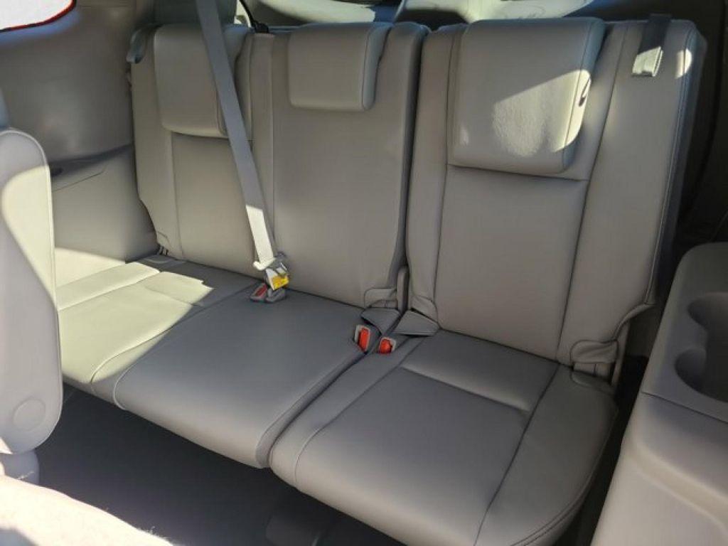 used 2019 Toyota Highlander car, priced at $32,495