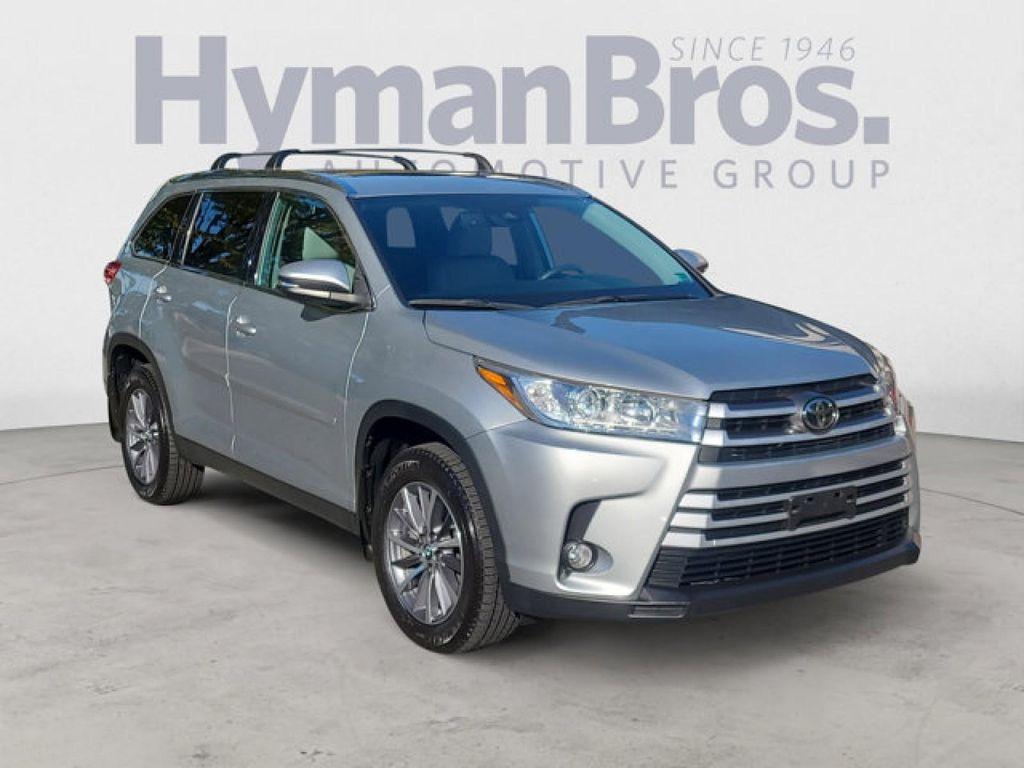 used 2019 Toyota Highlander car, priced at $32,495
