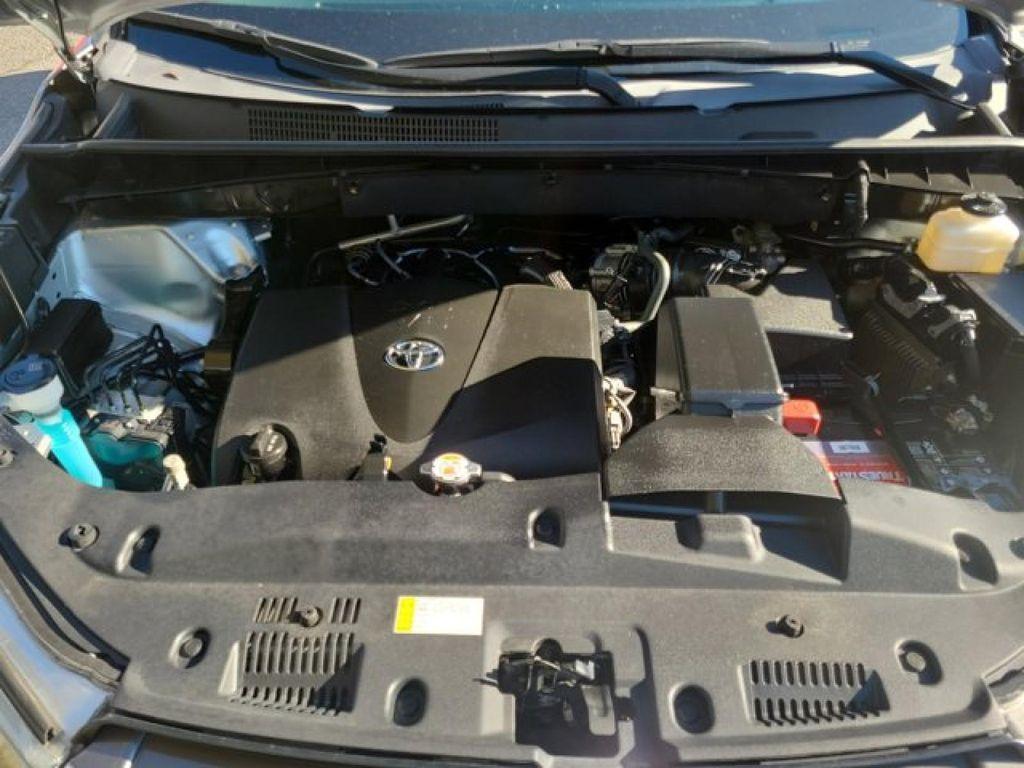 used 2019 Toyota Highlander car, priced at $32,495