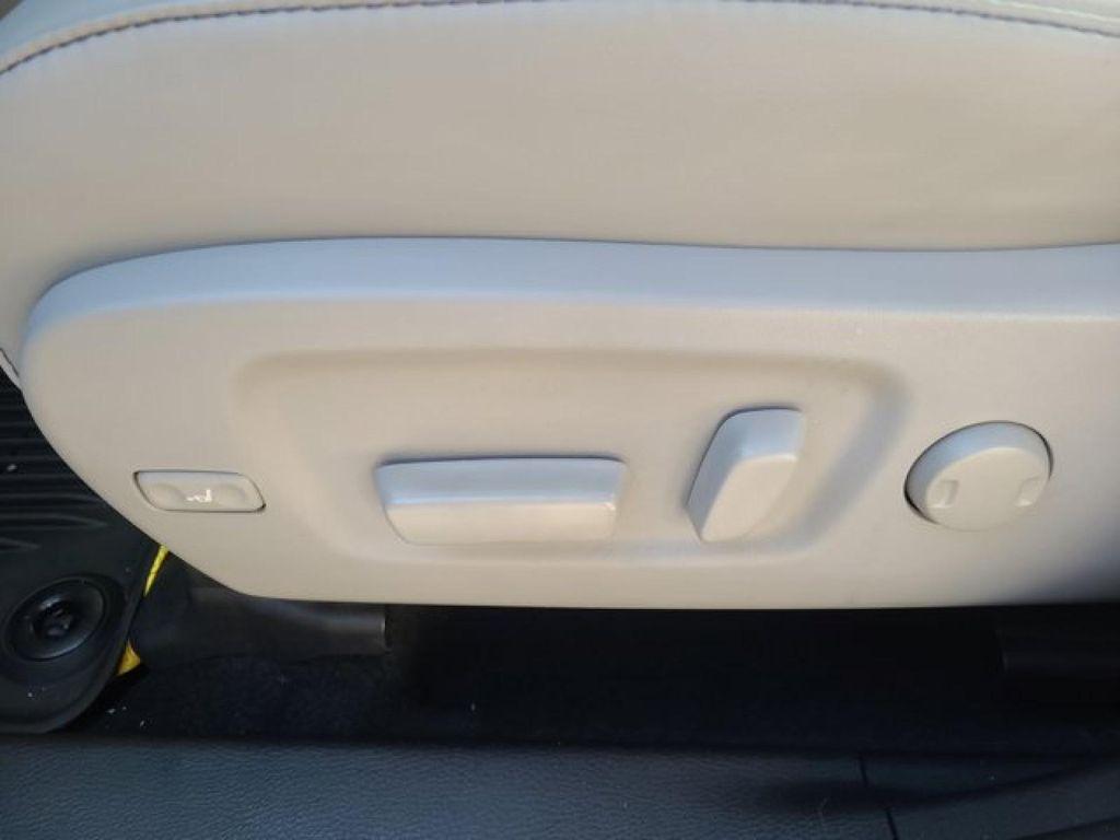 used 2019 Toyota Highlander car, priced at $32,495