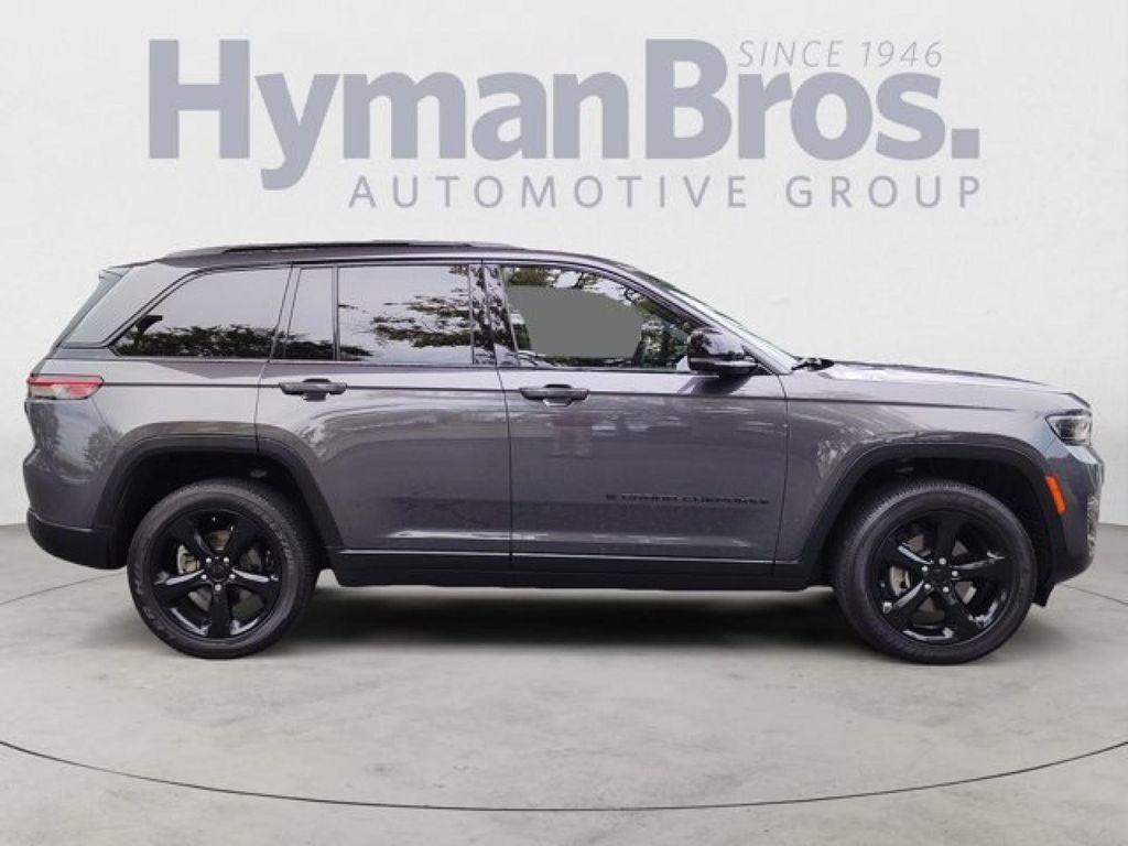 used 2023 Jeep Grand Cherokee car, priced at $34,995