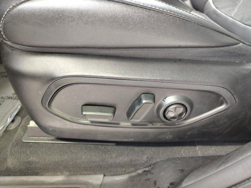 used 2023 Jeep Grand Cherokee car, priced at $34,995