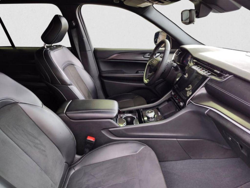 used 2023 Jeep Grand Cherokee car, priced at $34,995