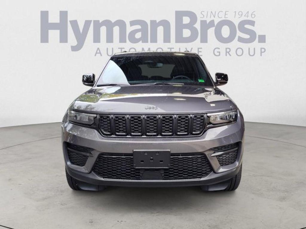 used 2023 Jeep Grand Cherokee car, priced at $34,995