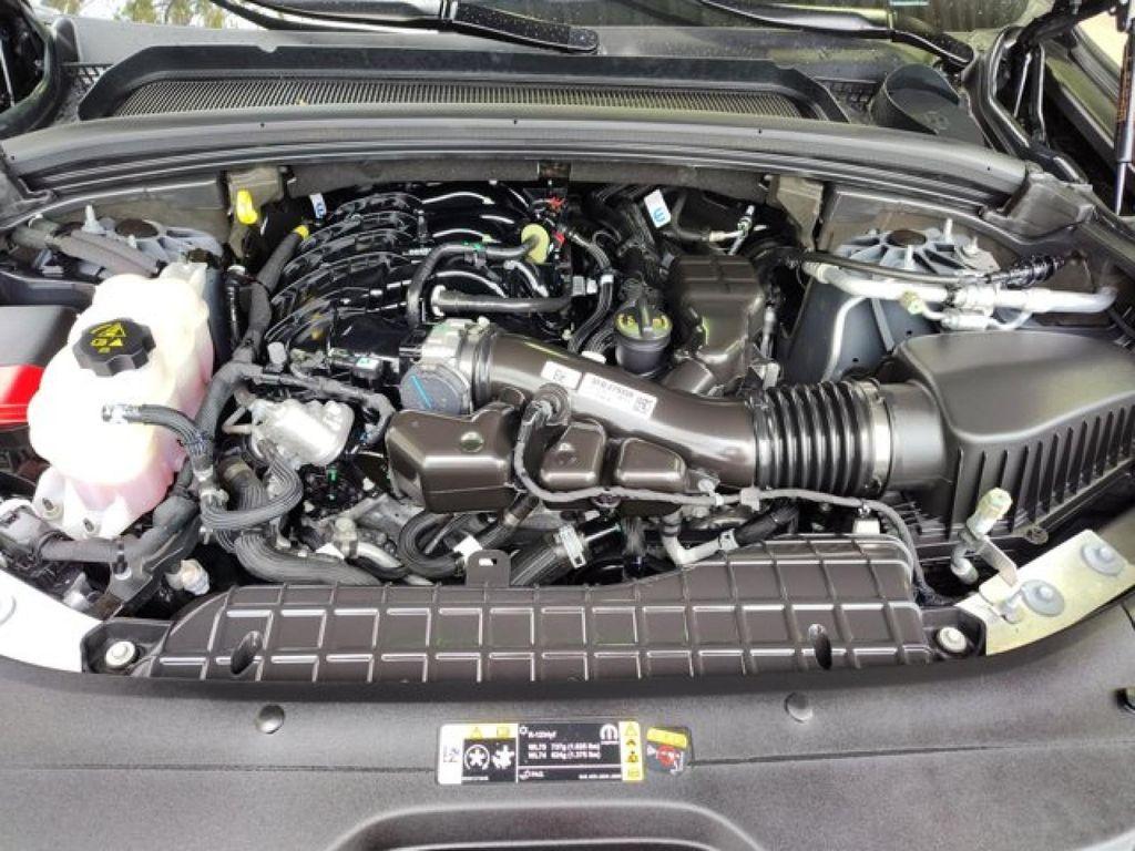 used 2023 Jeep Grand Cherokee car, priced at $34,995