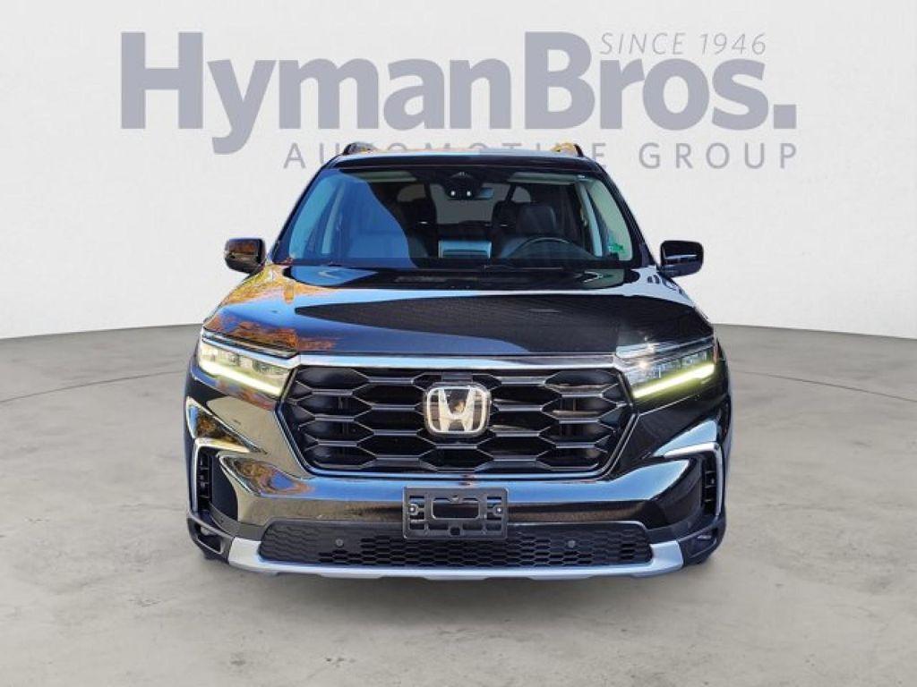 used 2023 Honda Pilot car, priced at $38,995