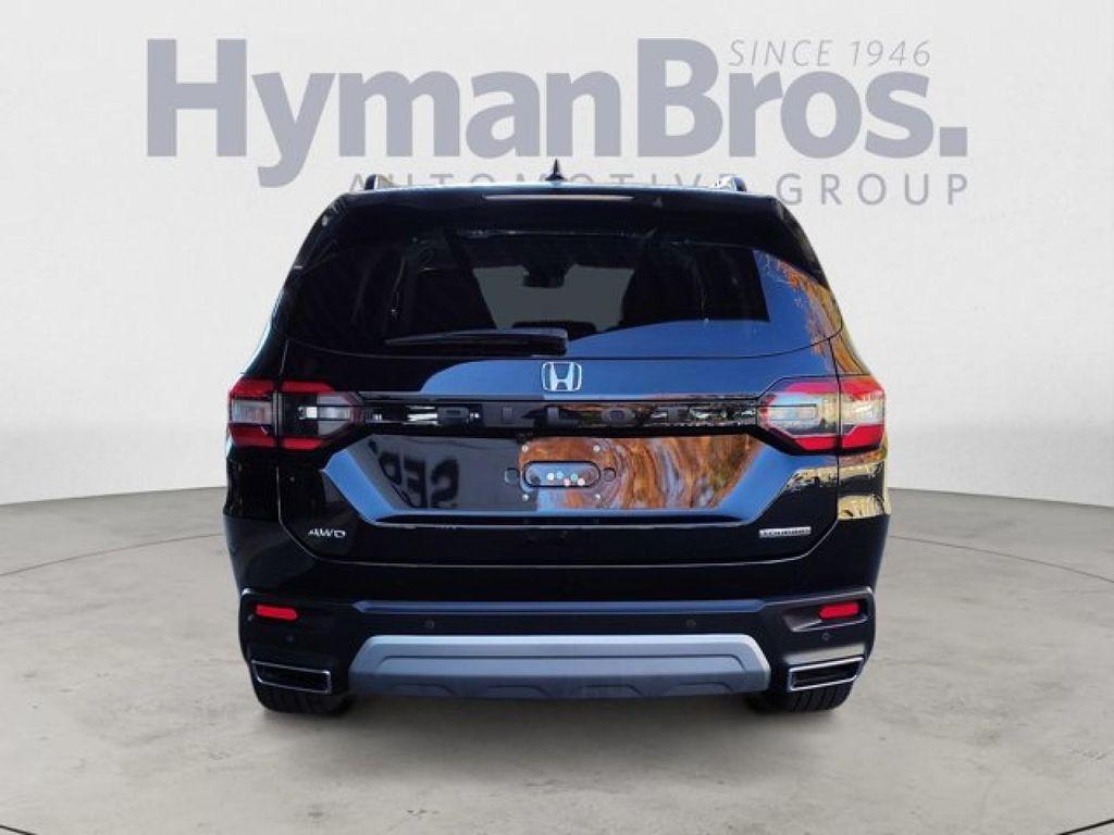 used 2023 Honda Pilot car, priced at $38,995