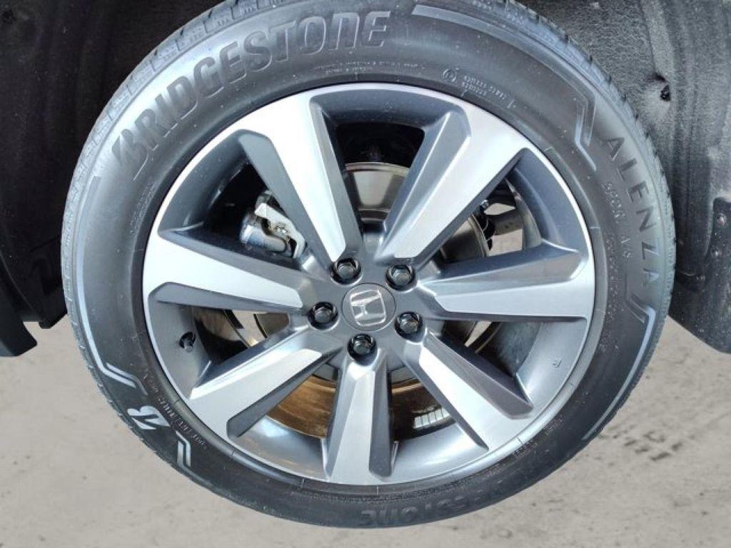 used 2023 Honda Pilot car, priced at $38,995