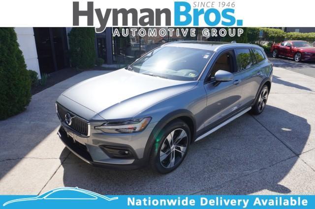 used 2021 Volvo V60 Cross Country car, priced at $37,995