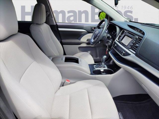 used 2016 Toyota Highlander car, priced at $18,995