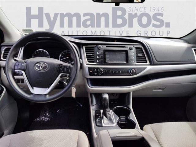 used 2016 Toyota Highlander car, priced at $18,995