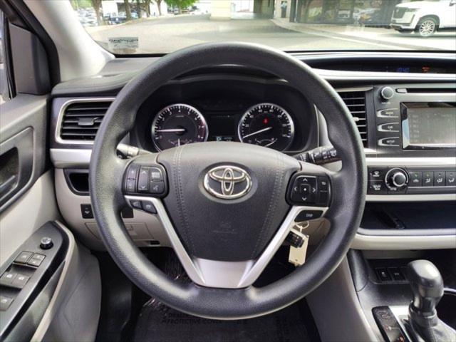 used 2016 Toyota Highlander car, priced at $18,995