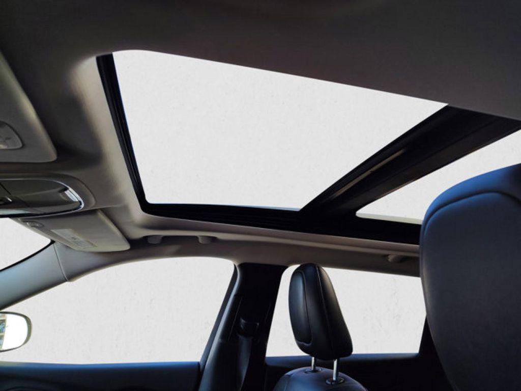 used 2015 Jeep Cherokee car, priced at $12,995