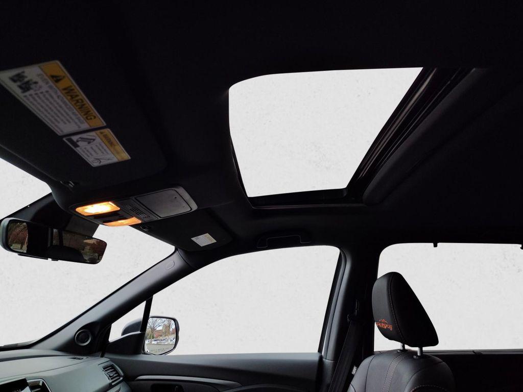 used 2022 Honda Pilot car, priced at $34,995