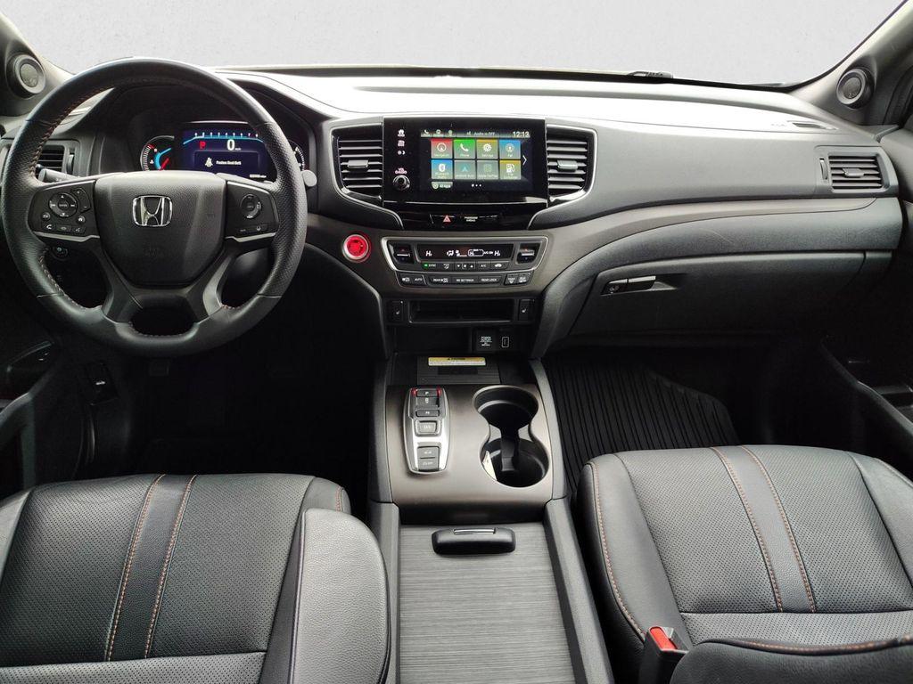 used 2022 Honda Pilot car, priced at $34,995