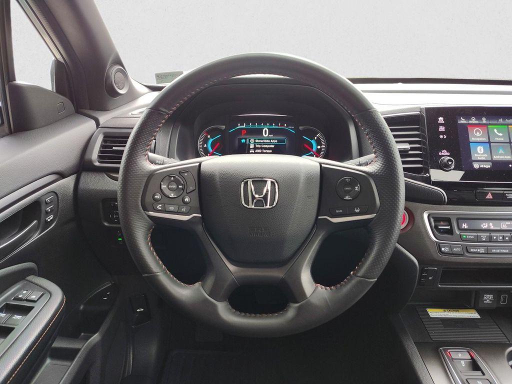 used 2022 Honda Pilot car, priced at $34,995