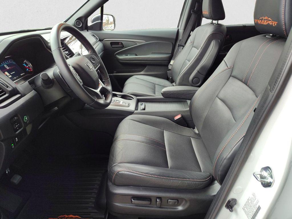 used 2022 Honda Pilot car, priced at $34,995
