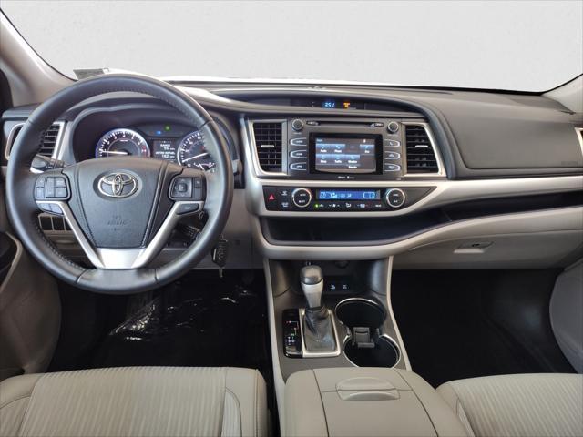 used 2015 Toyota Highlander car, priced at $19,495