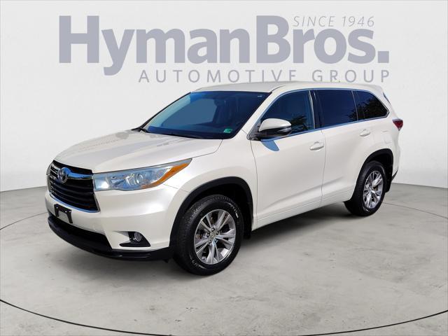 used 2015 Toyota Highlander car, priced at $19,995