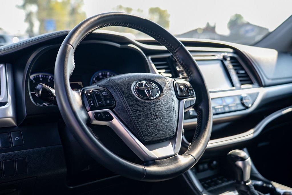 used 2017 Toyota Highlander car, priced at $22,497