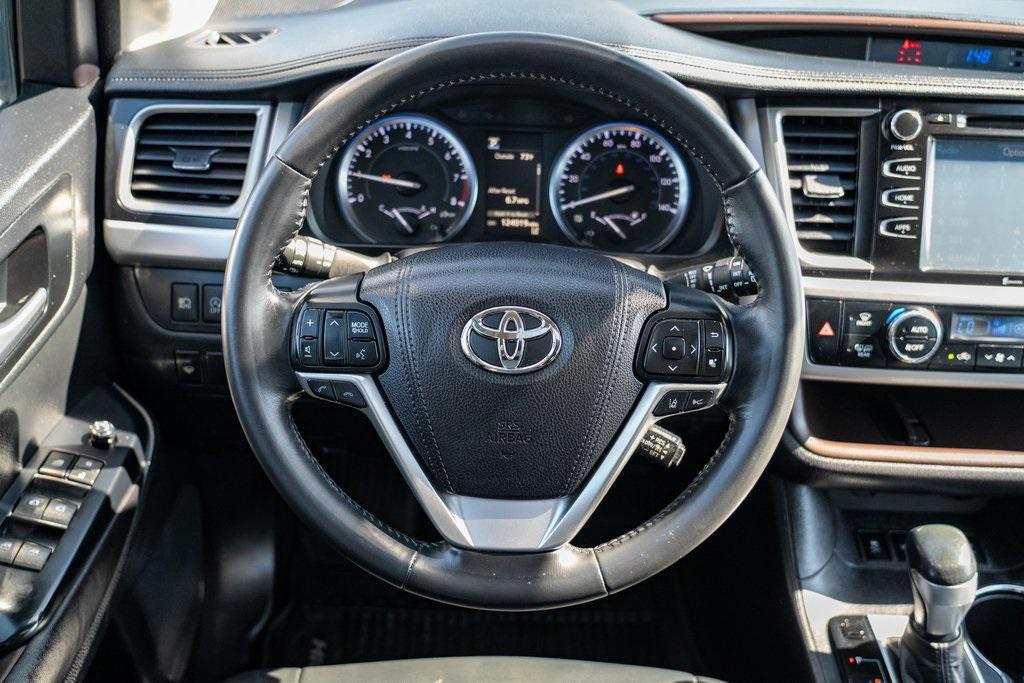 used 2017 Toyota Highlander car, priced at $22,497
