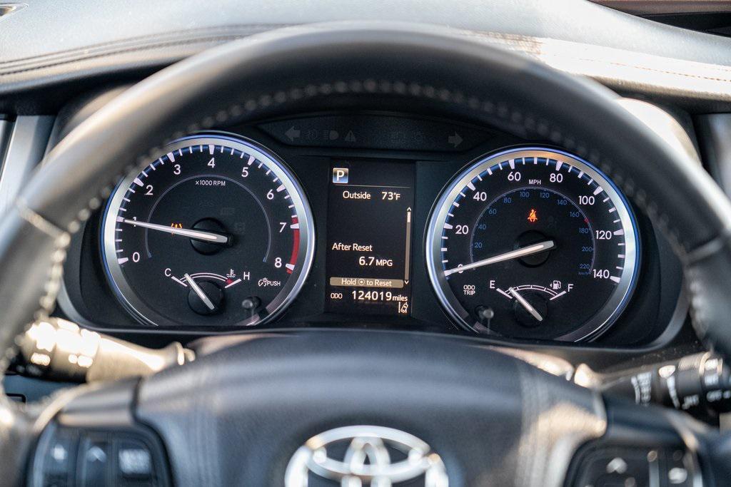 used 2017 Toyota Highlander car, priced at $22,497
