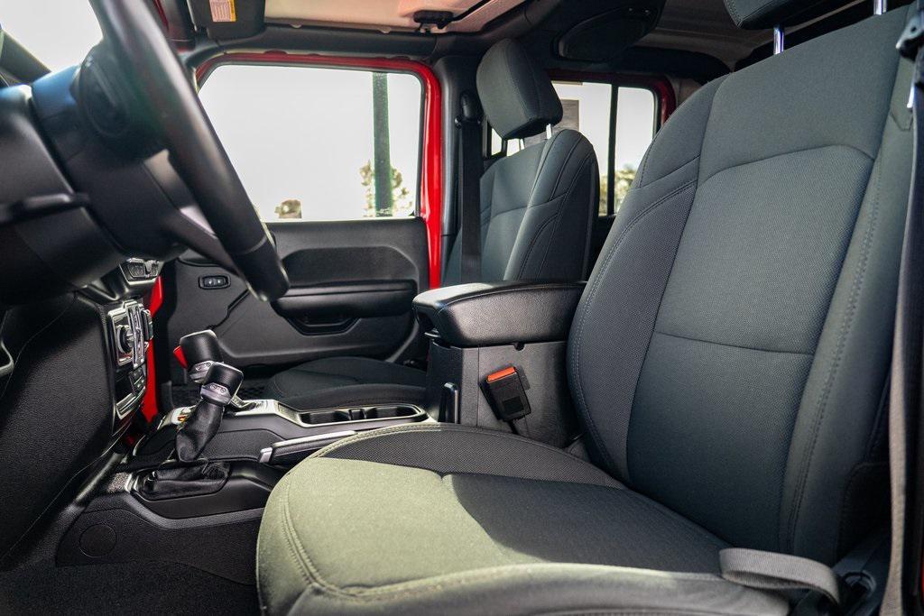 used 2021 Jeep Gladiator car, priced at $37,987