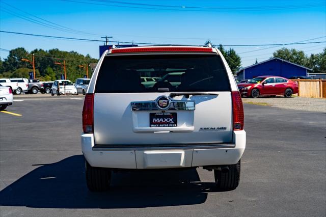 used 2014 Cadillac Escalade ESV car, priced at $23,497