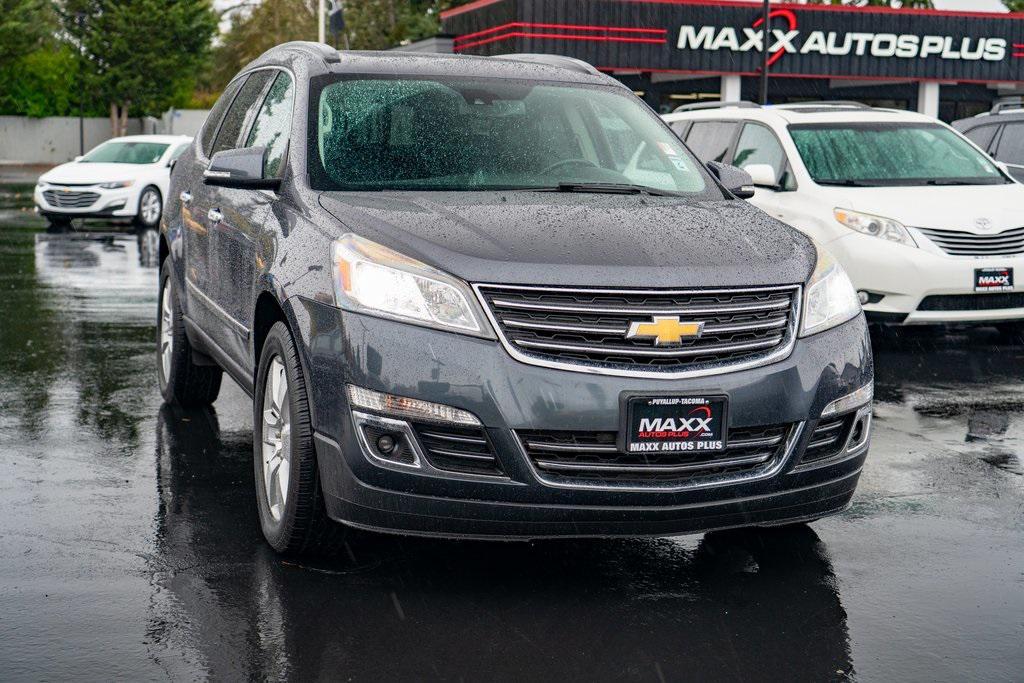 used 2014 Chevrolet Traverse car, priced at $11,697