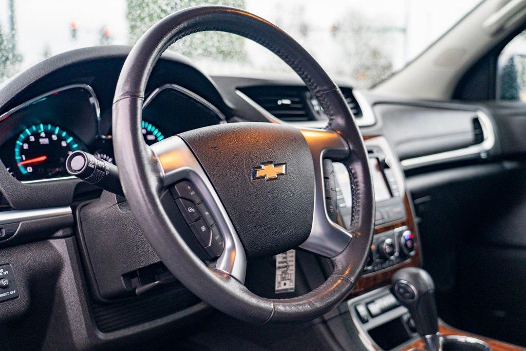 used 2014 Chevrolet Traverse car, priced at $11,697