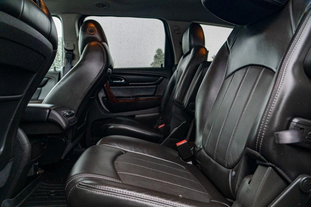 used 2014 Chevrolet Traverse car, priced at $11,697