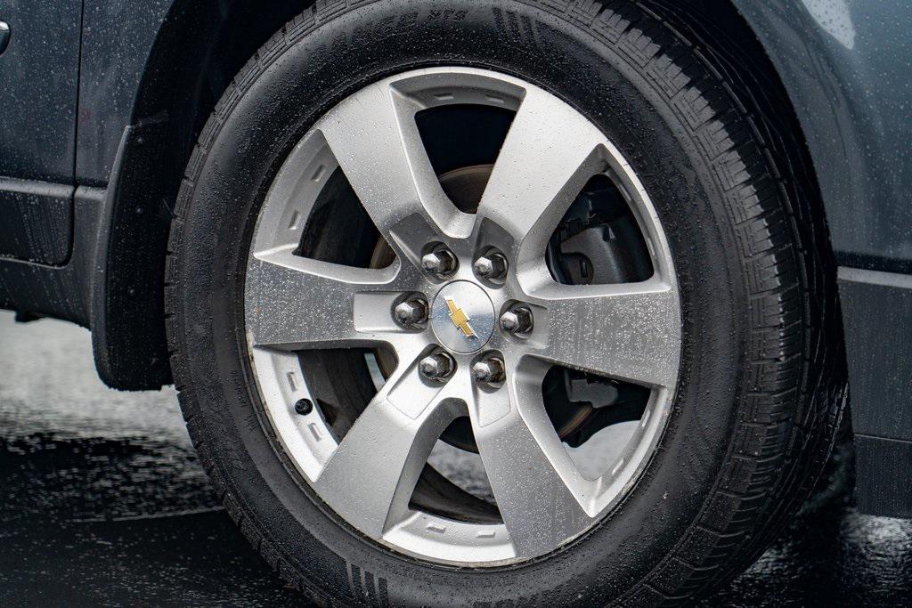 used 2014 Chevrolet Traverse car, priced at $11,697