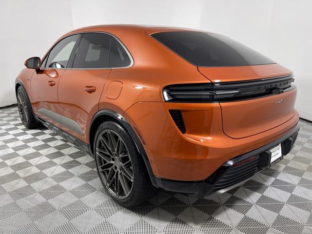 new 2024 Porsche Macan car