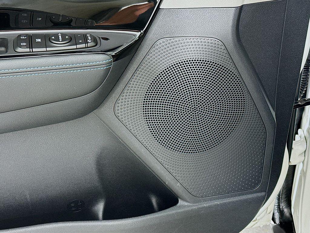 used 2020 Kia Niro Plug-In Hybrid car, priced at $18,995