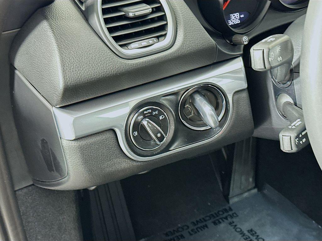 new 2025 Porsche 718 Boxster car, priced at $102,917