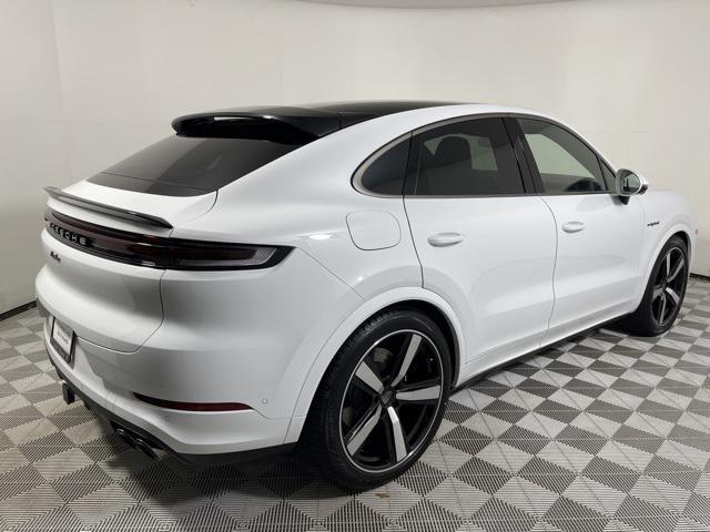 new 2025 Porsche Cayenne car, priced at $181,055