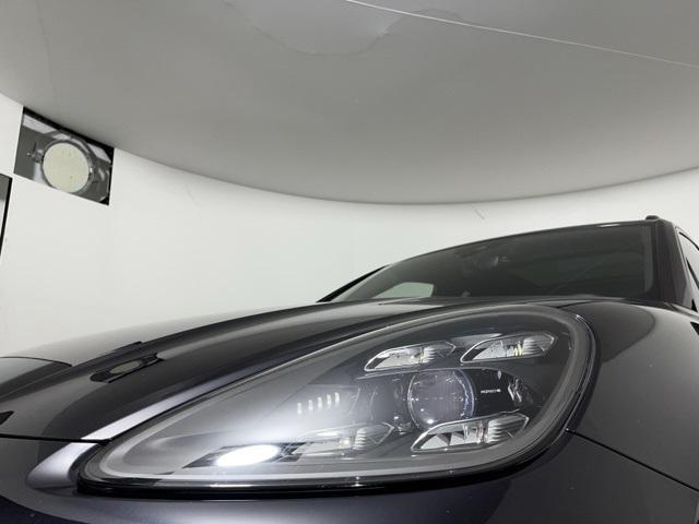 used 2021 Porsche Cayenne car, priced at $45,492