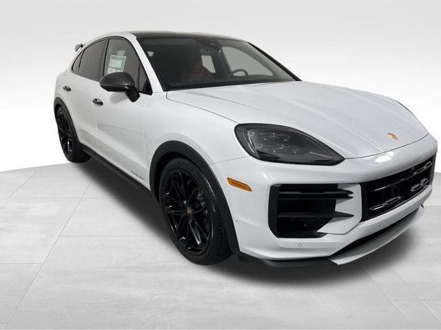 new 2025 Porsche Cayenne car, priced at $223,695
