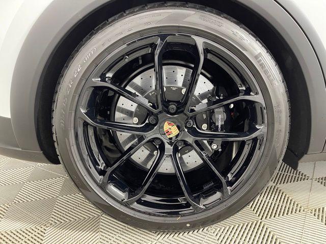new 2025 Porsche Cayenne car, priced at $223,695