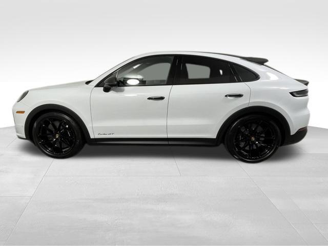 new 2025 Porsche Cayenne car, priced at $223,695