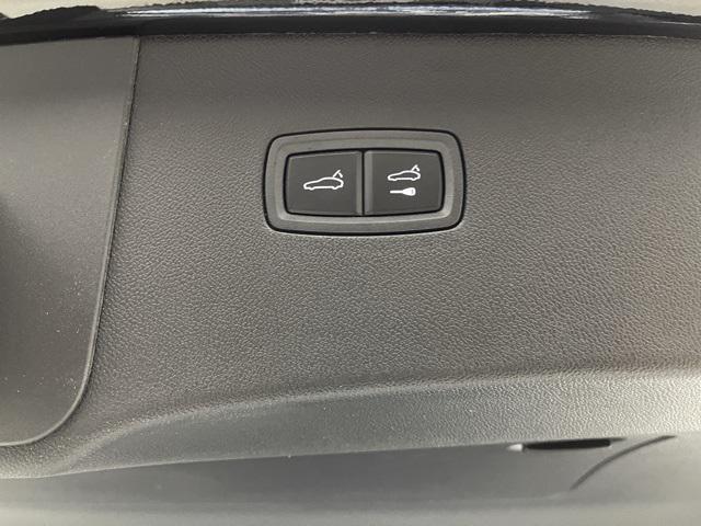 new 2025 Porsche Cayenne car, priced at $139,315