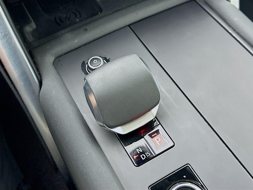 used 2021 Land Rover Discovery car, priced at $28,511